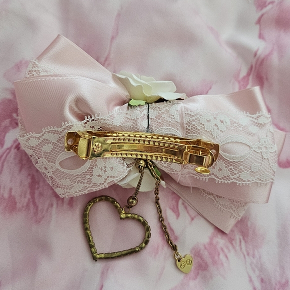 Rare La Pafait Gyaru Pink Satin White Lace Rose Bow Barette Heart Charms - Picture 4 of 9